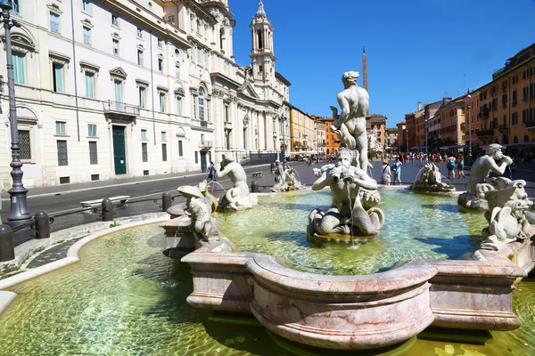 Fontana del Moro & Piazza Navona, Рим — стоковое фото