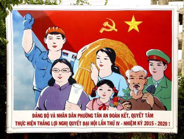 Vietnam - Ağustos 2016: Vietnam kurulu komünist propaganda ile