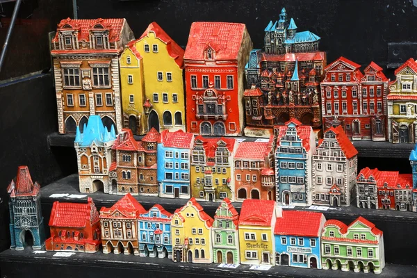 纪念品在布拉格，色彩缤纷的房子模型 — 图库照片