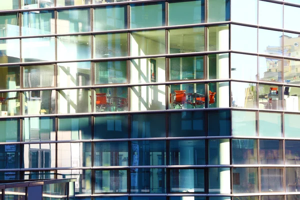 Salles de réunion dans les immeubles de bureaux modernes — Photo