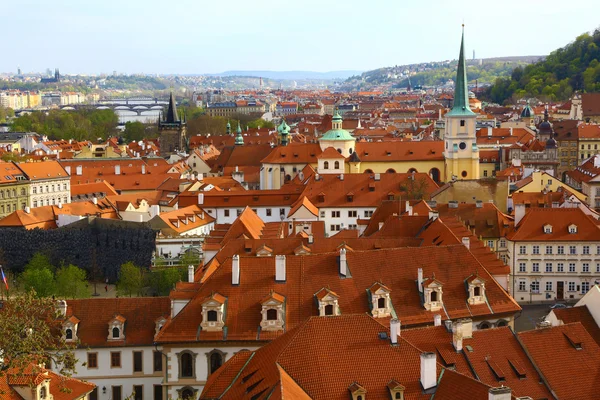 Tak i Prag, ovanifrån — Stockfoto