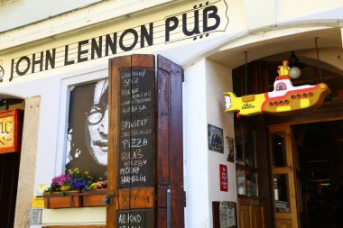 John Lennon pub Prag