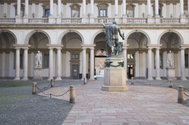 Brera Academy Milano avlusu