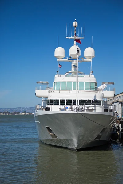 Mega jachten in San Francisco — Stockfoto