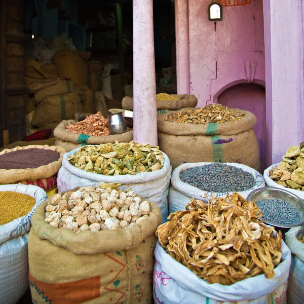 Zboží ve starém trhu Bikaner — Stock fotografie