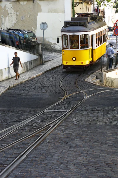 Cable car in Lisbon — Stock Photo, Image