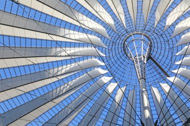 Berlin'de modern yapıları