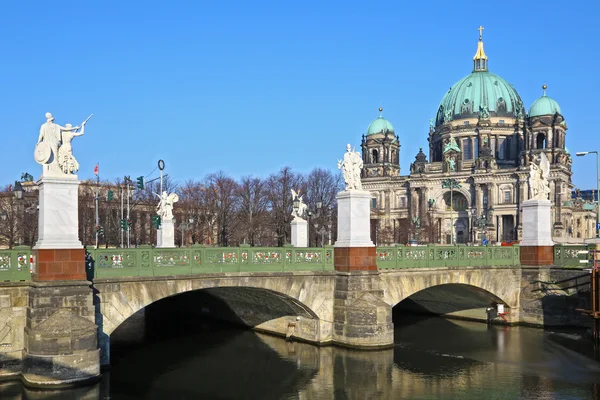 Catedral e ponte de Berlim — Fotografia de Stock