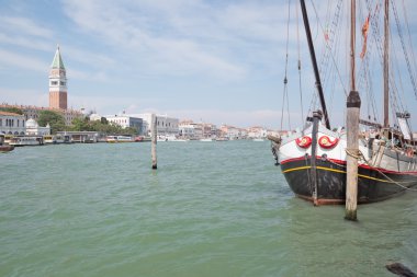 Punta della Dogana Venedik'ten