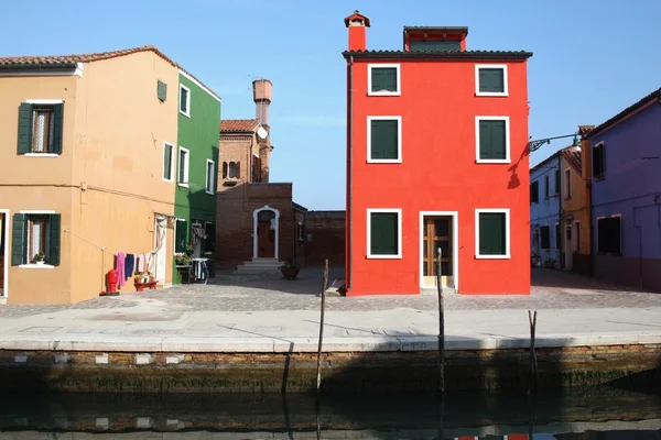 Case multicolori a Burano — Foto Stock