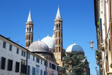 Saint Anthony Bazilikası