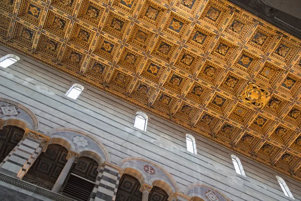 Teto de Duomo em Pisa — Fotografia de Stock