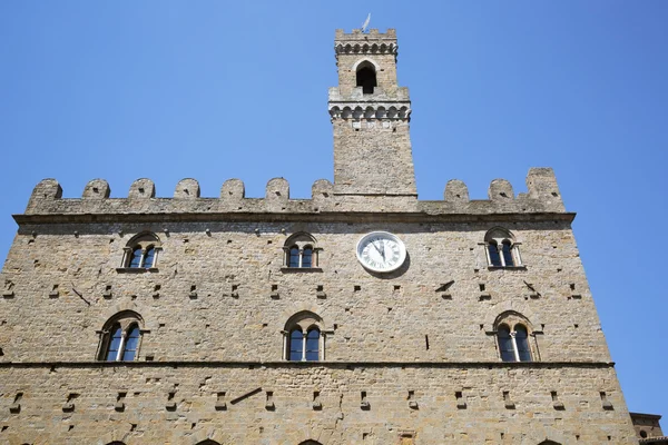 Fachada do edifício medieval — Fotografia de Stock