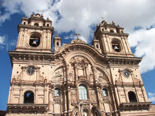 Pittoreska antika kyrkan i Cusco, Peru — Stockfoto