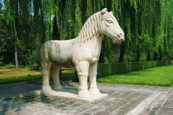 Stone statue of horse on Sacred Road — Stock Photo, Image
