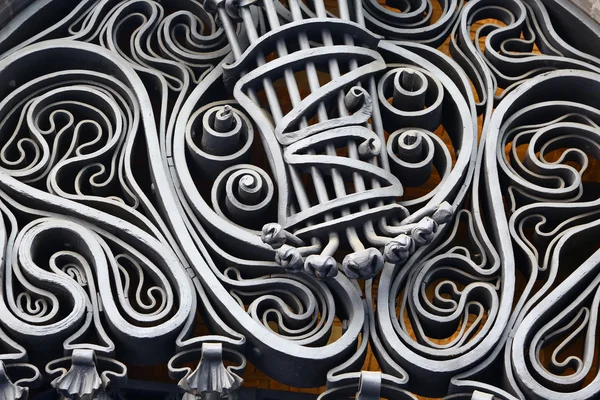 Металлическое украшение Гауди — стоковое фото