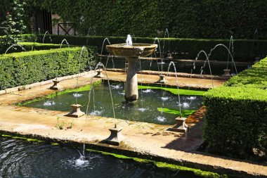 Generalife Mağribi taş çeşme