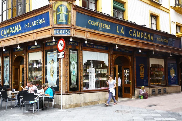 Antiguo salón de té auténtico en Sevilla — Foto de Stock