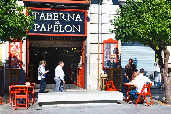 Colorido pub español en Sevilla — Foto de Stock