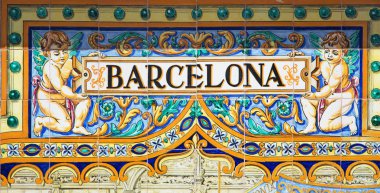 Renkli fayans kitabe Barcelona