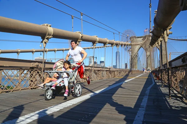 Brooklyn Bridge in New York — Stockfoto