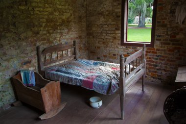 Slave house in South Carolina clipart