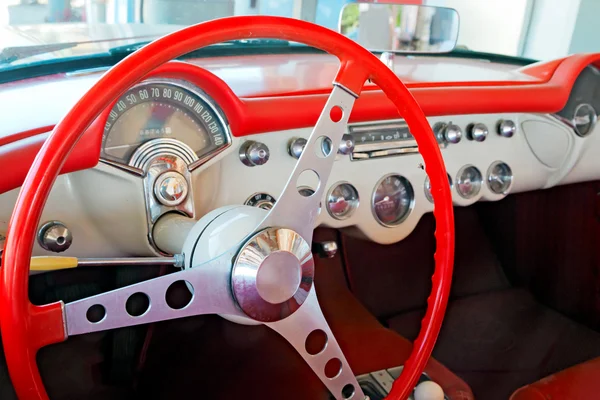 Dashboard van oldtimers — Stockfoto