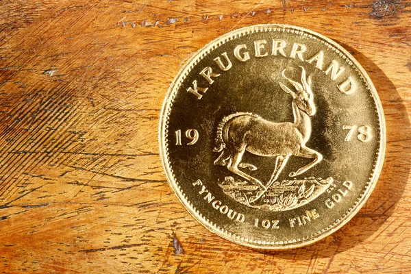 Krugerrand золота монета — стокове фото