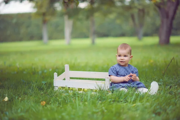 Menina adorável — Fotografia de Stock