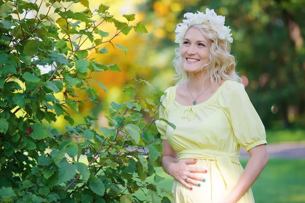 Beautiful woman — Stock Photo, Image