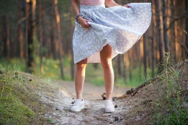 Mädchen im Freien — Stockfoto