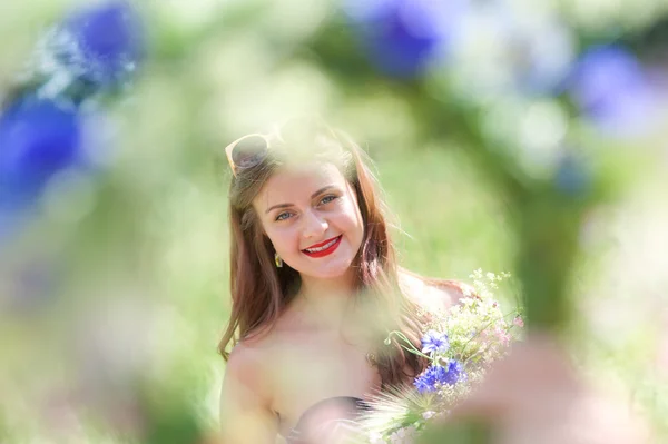 Menina ao ar livre — Fotografia de Stock