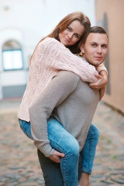 Lovely couple outdoor — Stock Photo, Image