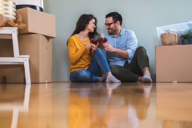 Yeni başlangıçların şerefine.