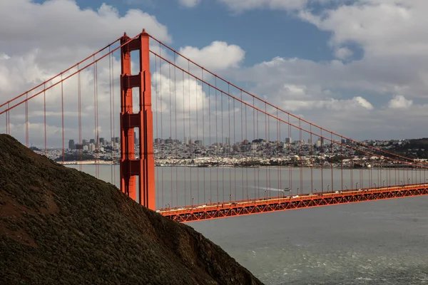 Golden Gate Bridge a San Francisco Bay — Stock fotografie