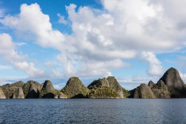 Islas Calizas de Wayag, Raja Ampat — Foto de Stock