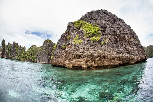 Islas Calizas en Misool, Raja Ampat — Foto de Stock