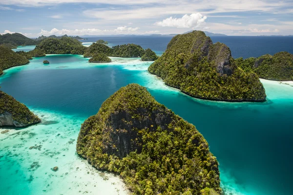 Blick auf abgelegene tropische Lagune — Stockfoto