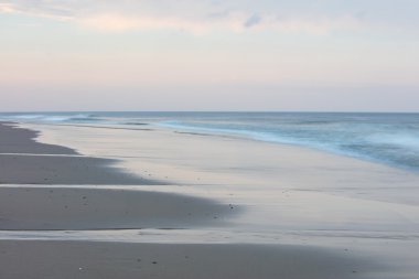 Cape Cod Plajı'nda alacakaranlık