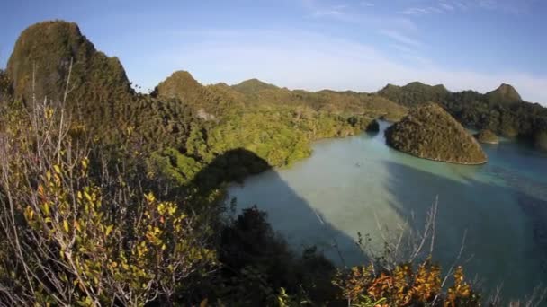 Ilhas Calcárias e Lagoa de Waya — Vídeo de Stock