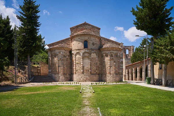 Rossano, Calabria 'daki Abbazia di Santa Maria del Patire Kilisesi. Güney İtalya 'da bir yer..                              