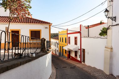 Tarihi binalar, eski katedral ve Castelo de Silves, Portimao bölgesi, Algarve Portekiz