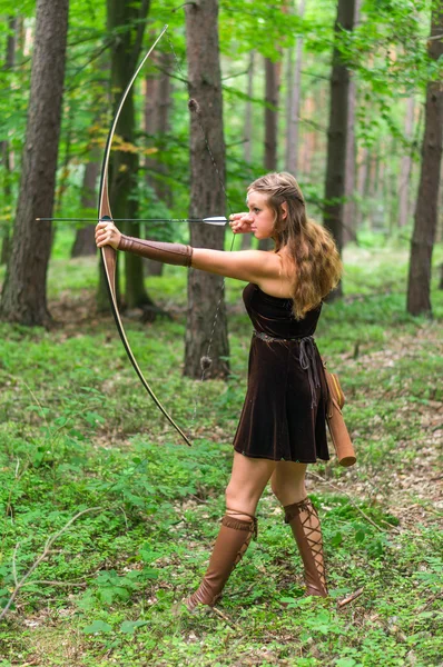 Jovencita elfa con un lazo largo —  Fotos de Stock
