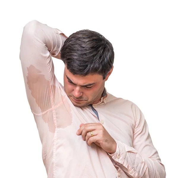 Hombre con sudoración debajo de la axila en camisa rosa aislado en blanco —  Fotos de Stock