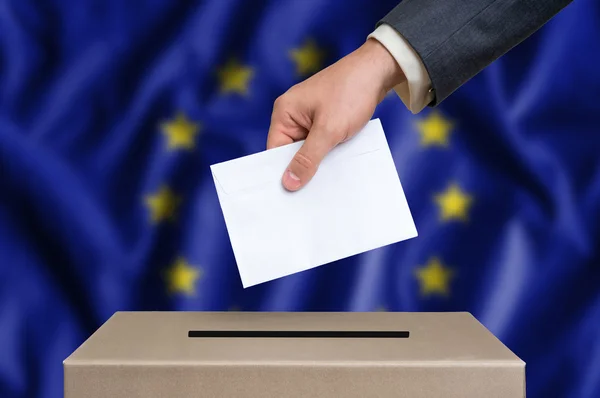 Виборів в Європейський Союз - голосування в урну — стокове фото