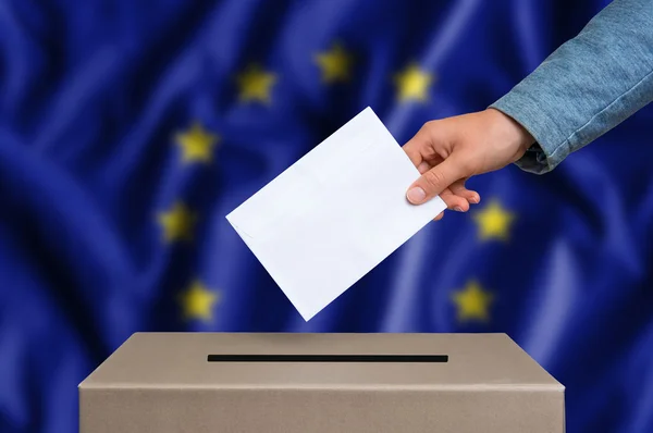 Valg i EU - stemmegivning i stemmeseddelen – stockfoto