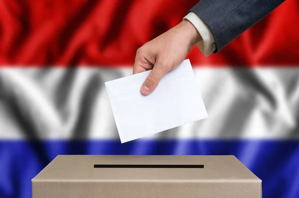 Elezioni nei Paesi Bassi - votazione alle urne — Foto Stock