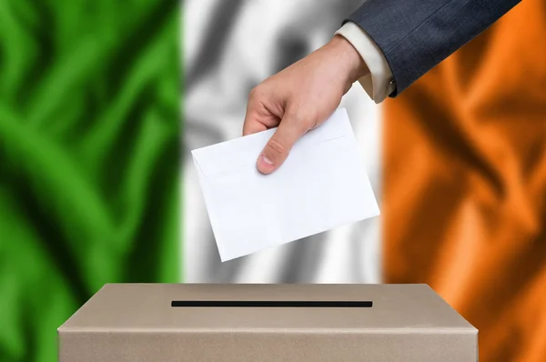 Election in Ireland - voting at the ballot box — Stock Photo, Image