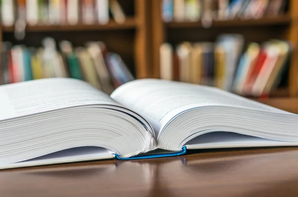 Open book on the table — Stock Photo, Image