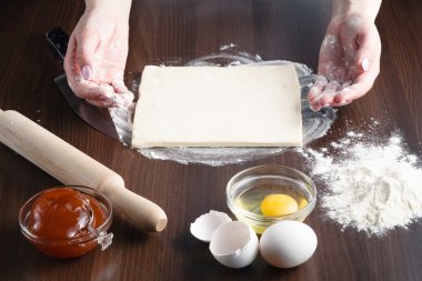 kruvasan yapmak için malzemeler